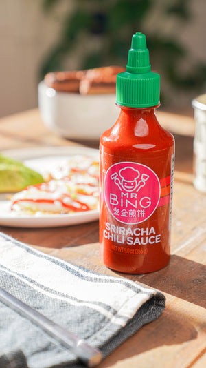 
                  
                    Load image into Gallery viewer, Mr Bing Sriracha 29 oz PET Bottle - Case of 12
                  
                